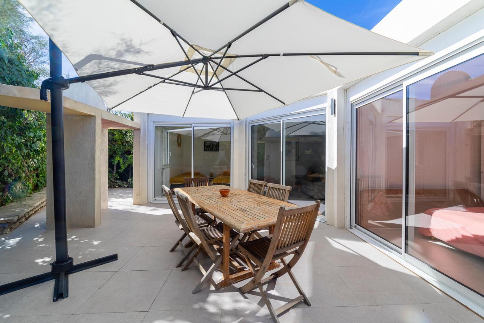 Bord De 6 Couchages Avec Jardin Et Garage Villa